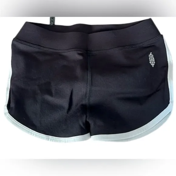 961. FREE PEOPLE  Duet Mini  Shorts in  Black &amp; White Sz M/L NWOT $48
