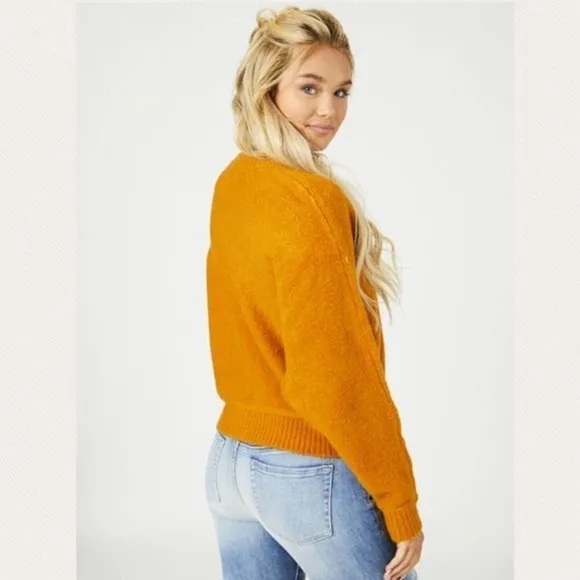 ALTAR'D STATE COZY Chunky Sweater Gold LG NEW Altar'd State Mustard  Gold Sweat