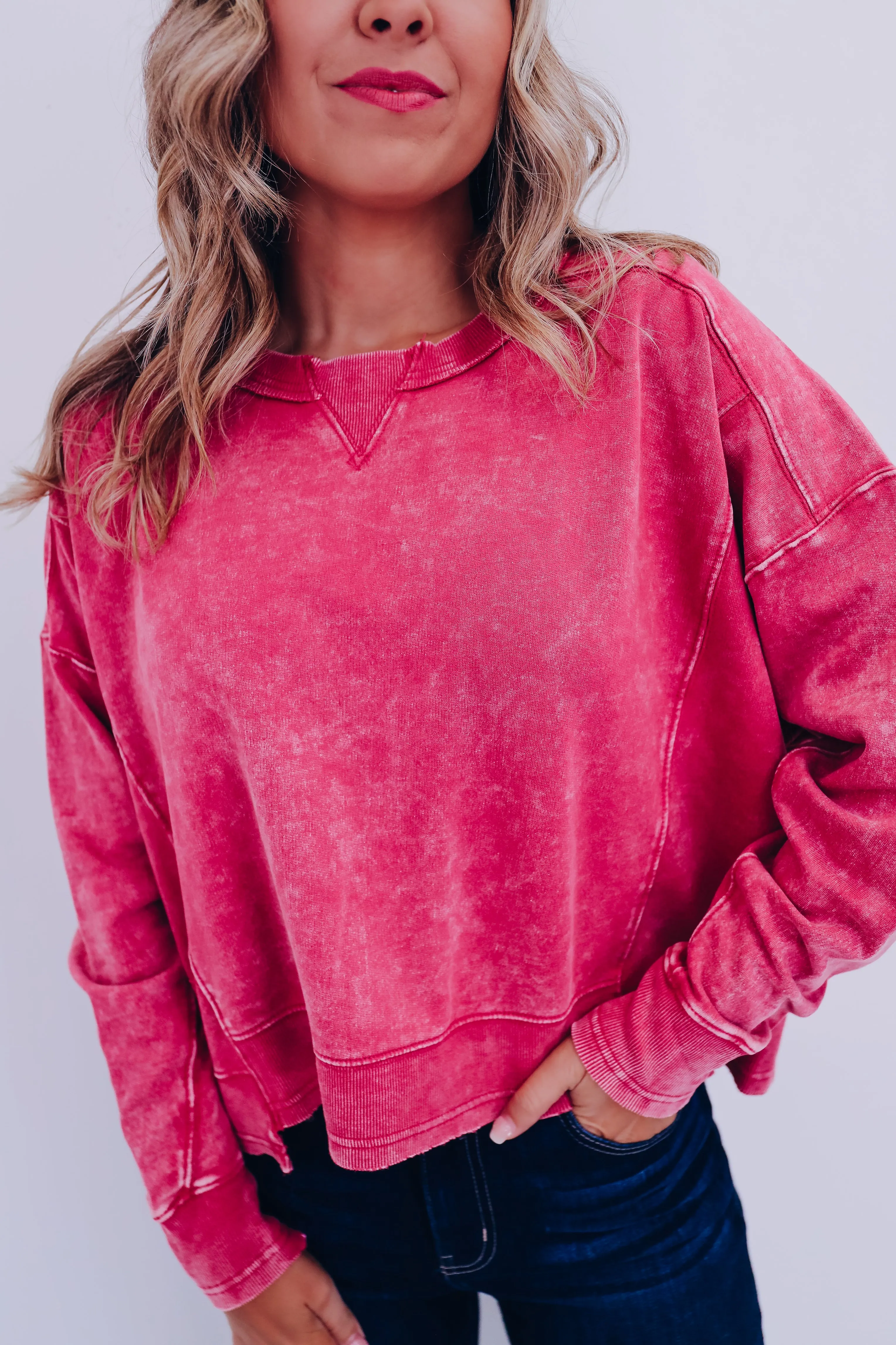 Amanda Acid Washed Cropped Sweatshirt - Cranberry