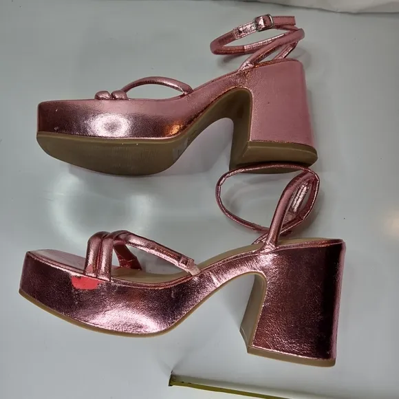 Astro Strappy Women Punk Platform Heeled First Class Lady Heels Metallic Pink