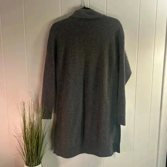 Athleta Dark Gray Wool Cashmere Oversized Spirit Wrap size Small