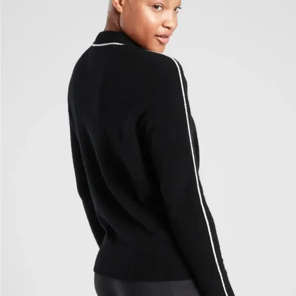 Athleta sweater (PRICEDROP)