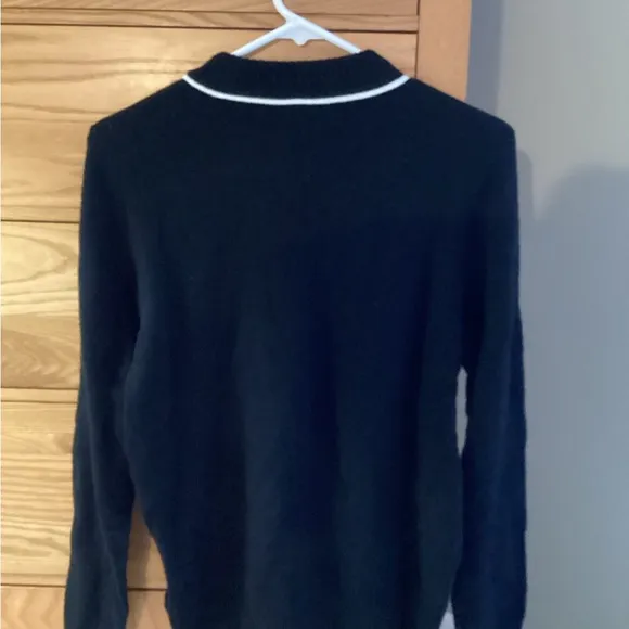 Athleta sweater (PRICEDROP)