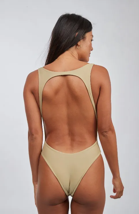 B23 SOFIA ONE PIECE-KOLEA