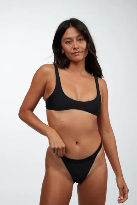 B23 SOUTH TOP-BLACK