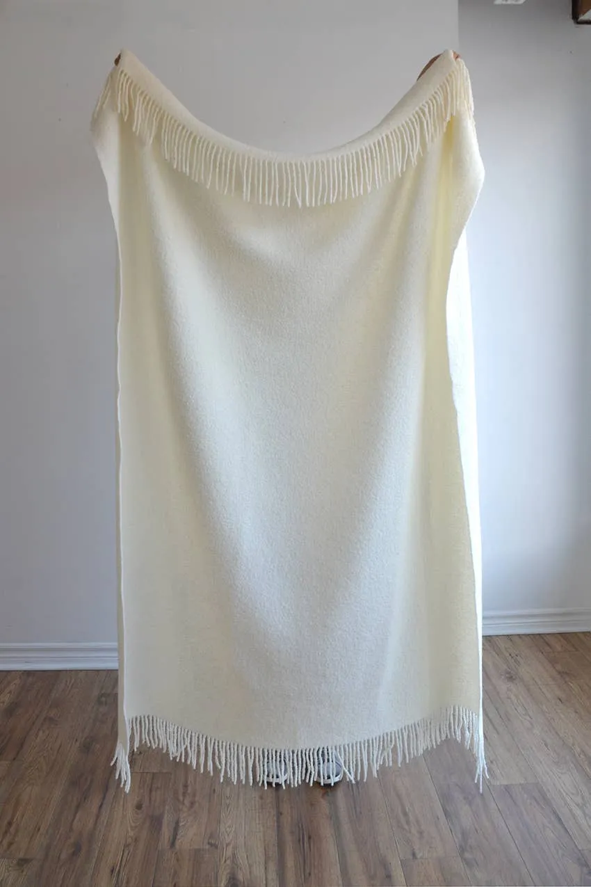 Baldwin Wool Boucle Throw | Dark Grey