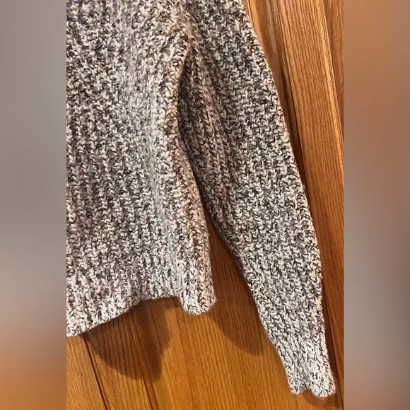 Banana Republic Chunky Pointelle Cropped Sweater Warm White Mustard Yellow Black