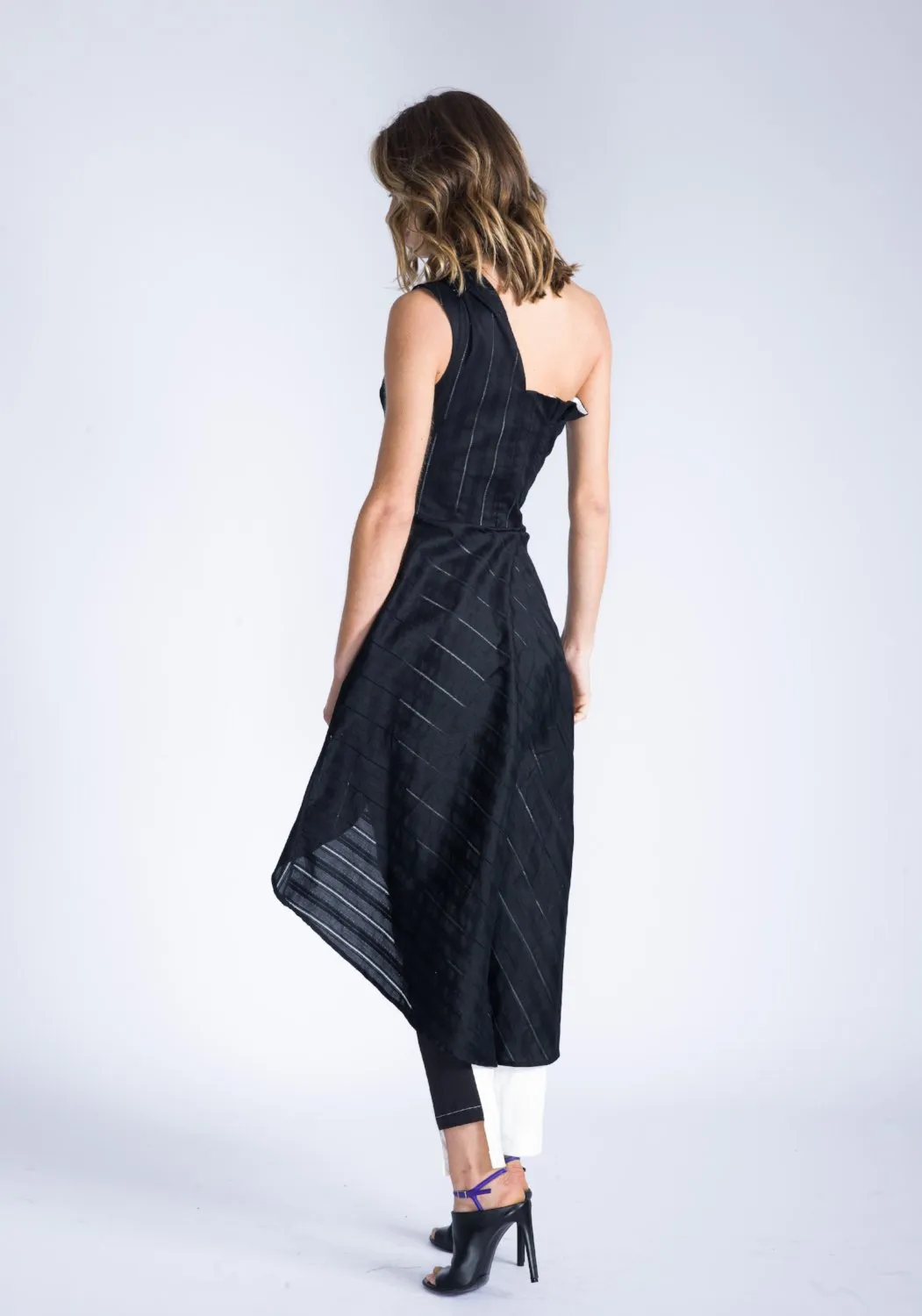 BILLY JEAN Asymmetrical Cotton Top