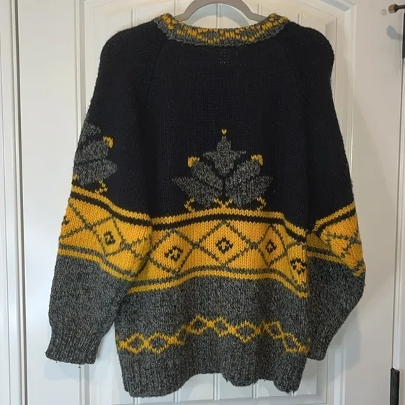 Chunky oversized wool blend vintage southwest tribal agave sweater size M