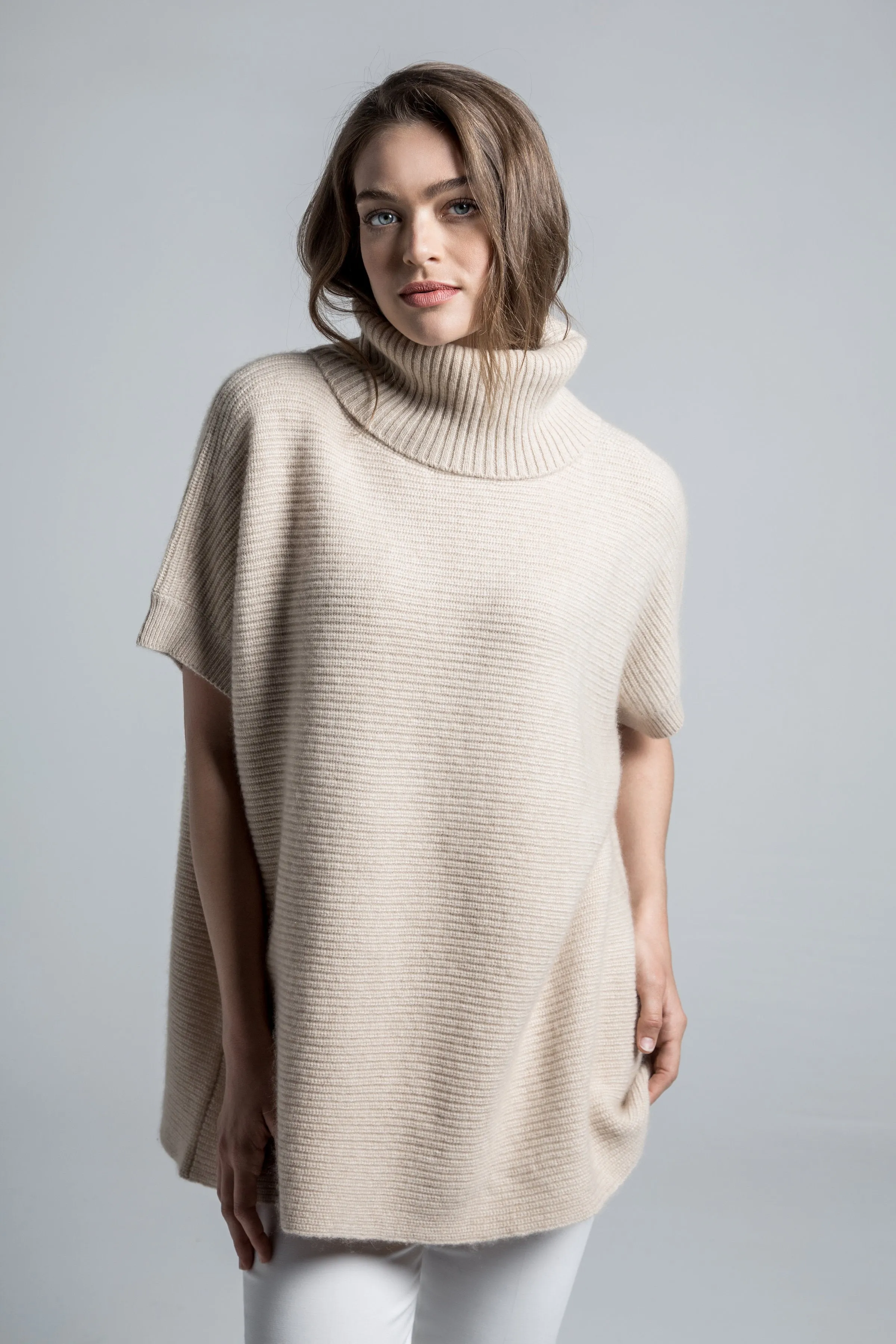 Claire Chunky Cashmere Turtleneck - Tan
