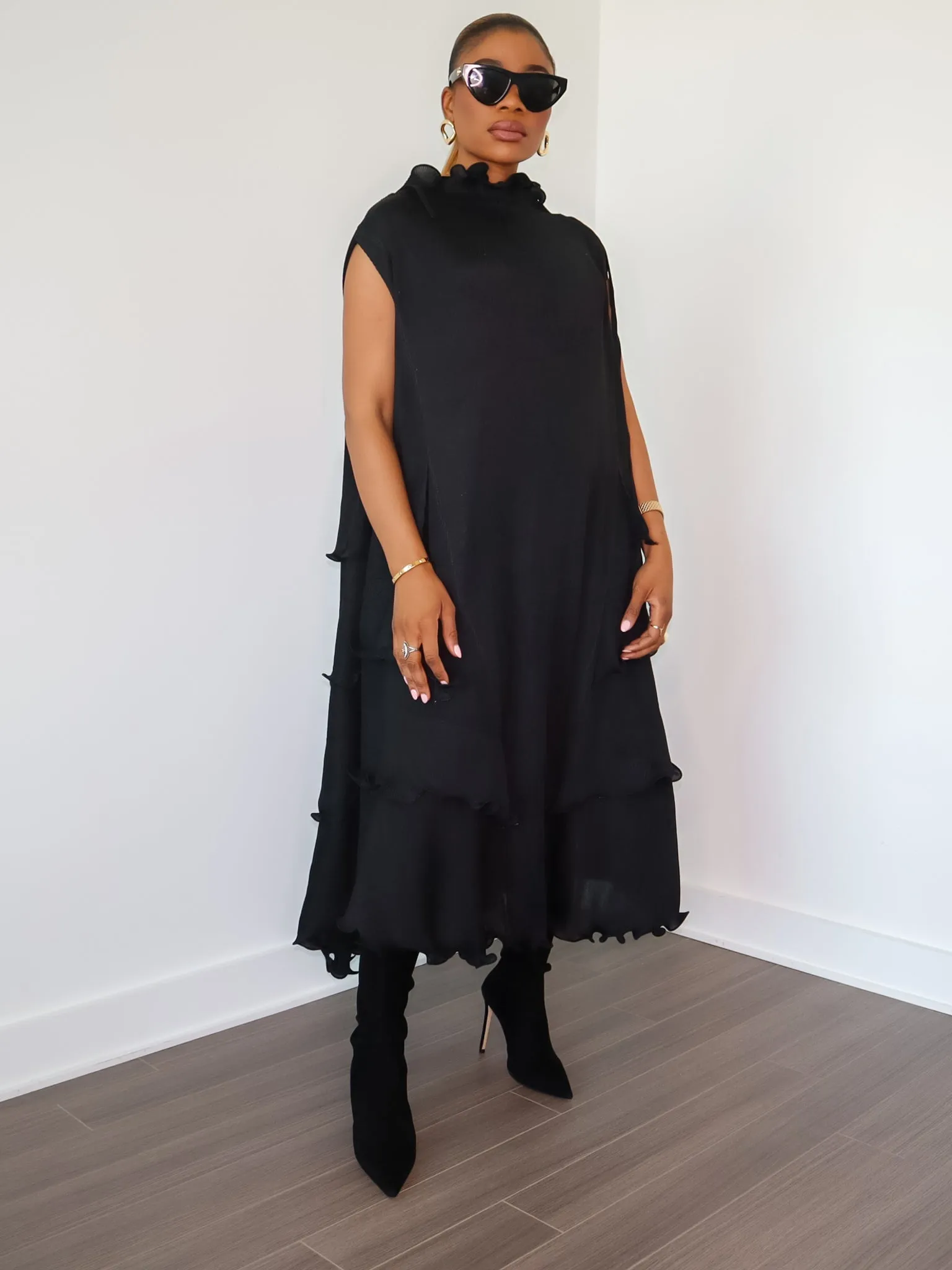 Denise Ruffle Dress (Black)