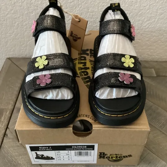 DR. MARTENS Klaire Sandal, size 5