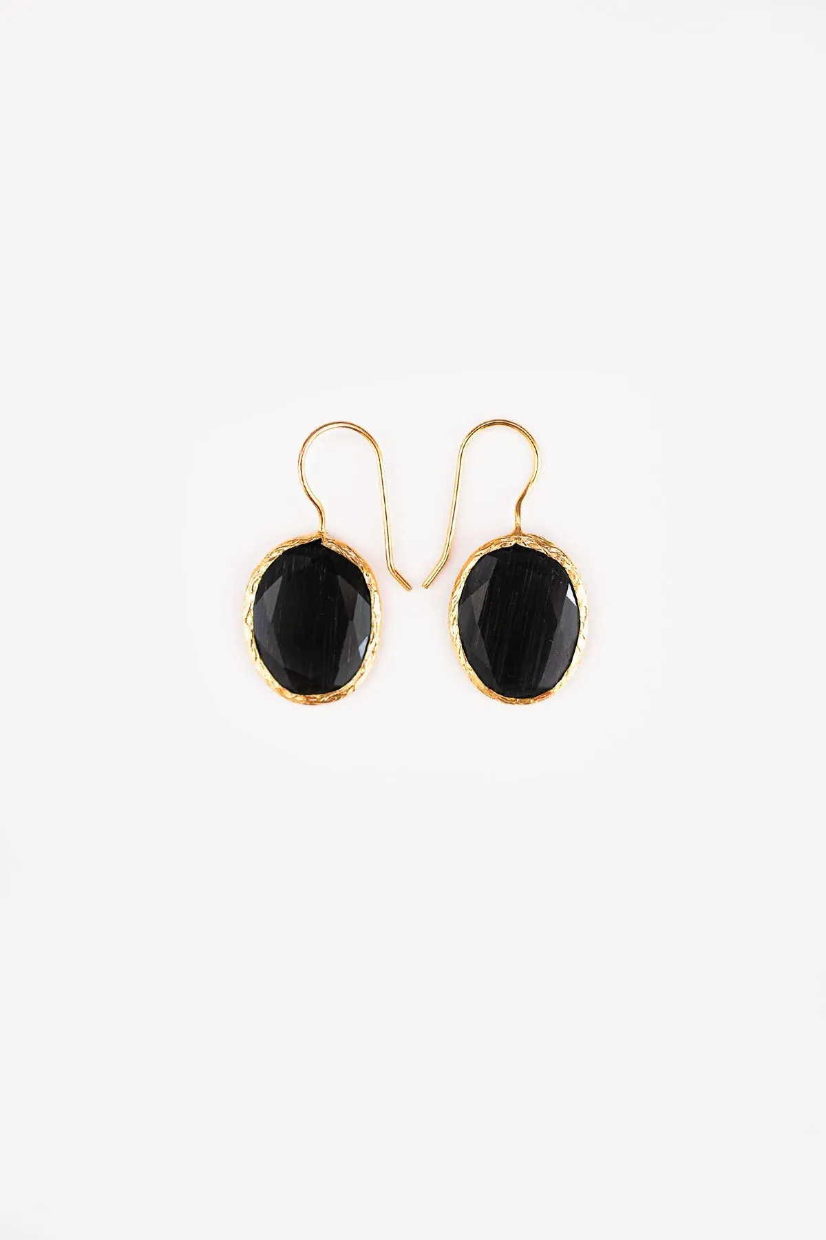Elania (Cat Eye Stone Black)