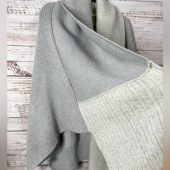 Fate Please Yourself Gray and Cream Open Shawl Chunky Cardigan, EUC, Small