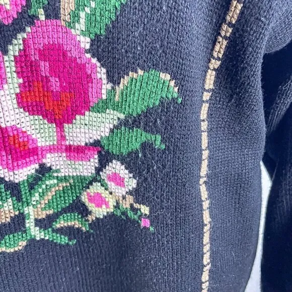 Floral Embroidered Cross Stitch Knit Oversized Sweater sz M