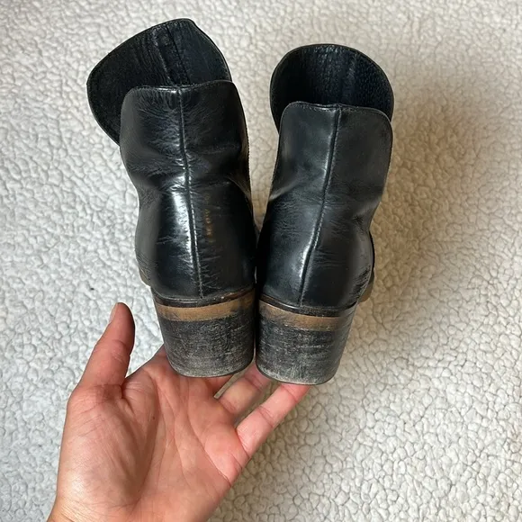 FREE PEOPLE Brooks ankle bootie