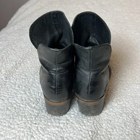 FREE PEOPLE Brooks ankle bootie