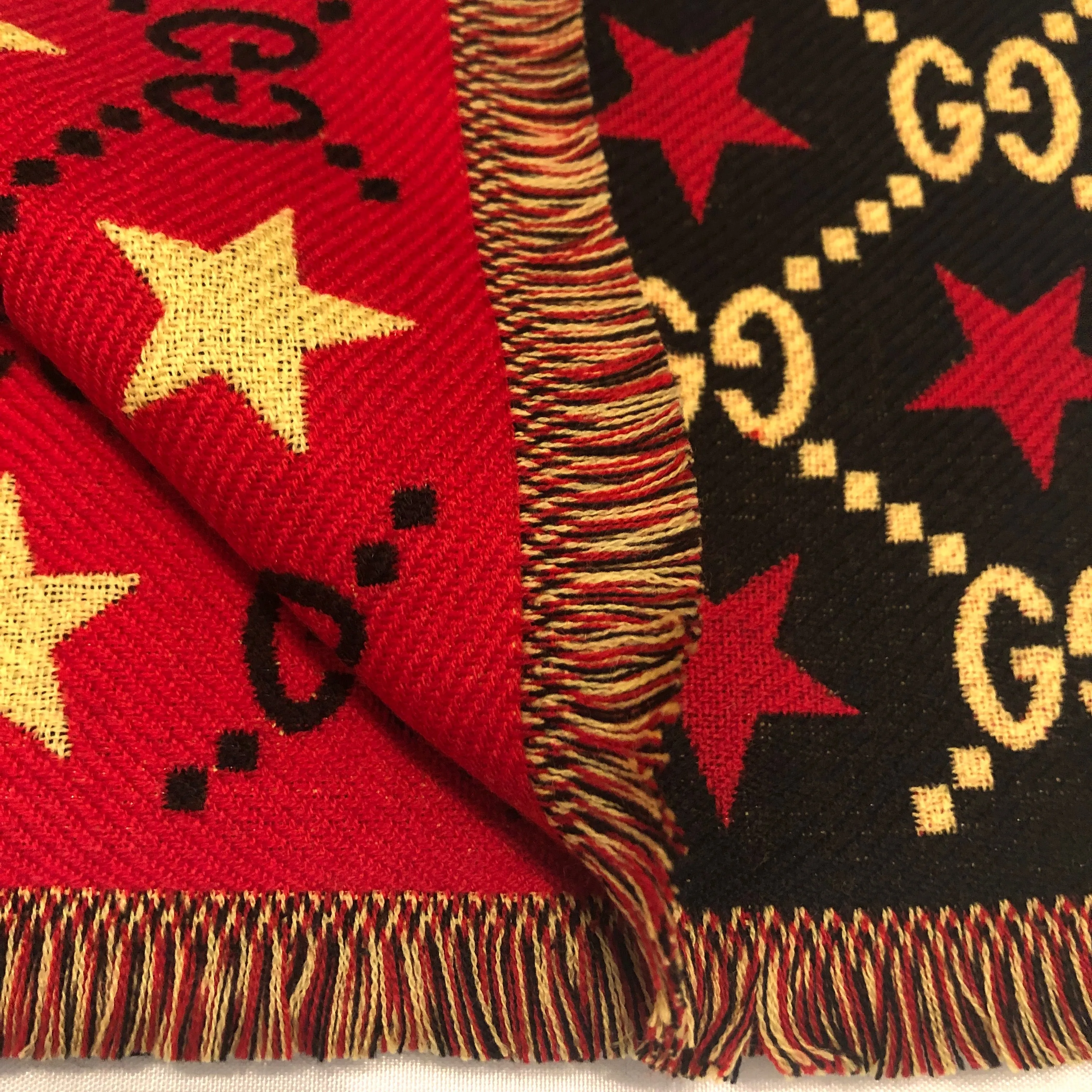 Gucci GG Stars Scarf in Black and Red