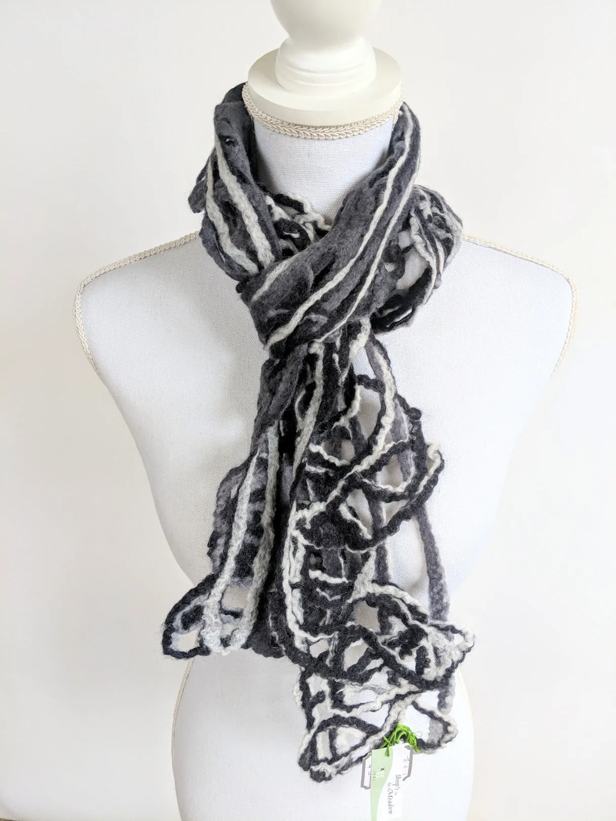 Lacey Felt Scarf