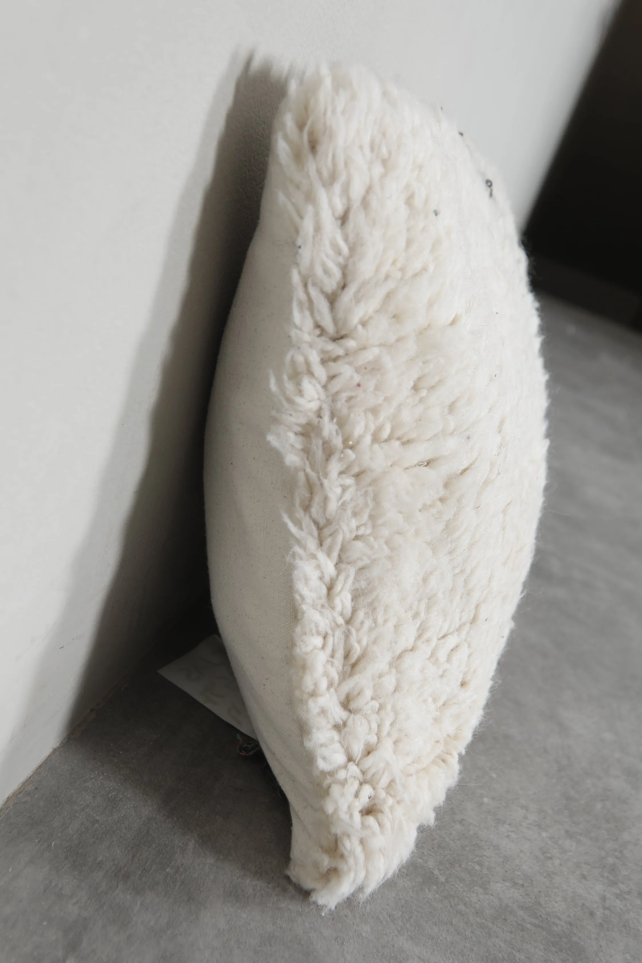 Luxurious Moroccan Wool Pillow in Cream with Black Accent - 16.5 x 22 Inches