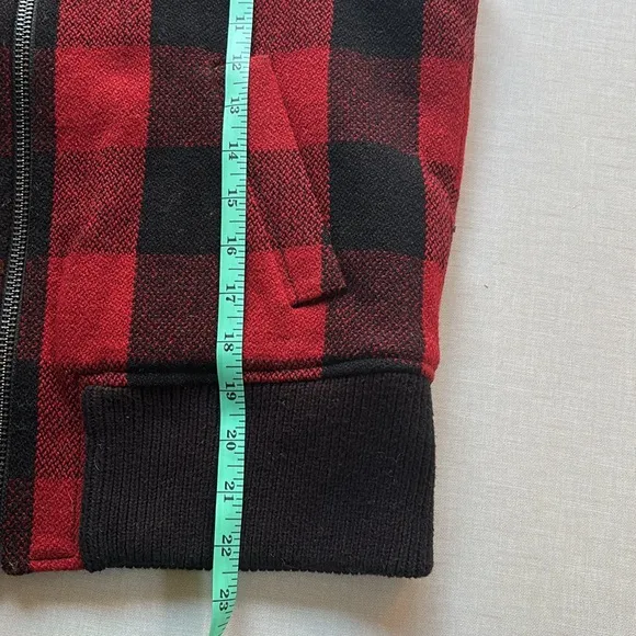 Madewell Buffalo Plaid Vest with Sherpa Lining - Medium