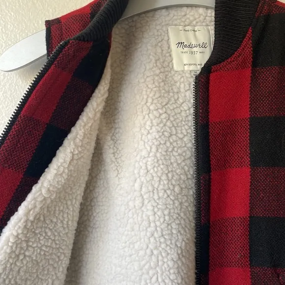 Madewell Buffalo Plaid Vest with Sherpa Lining - Medium