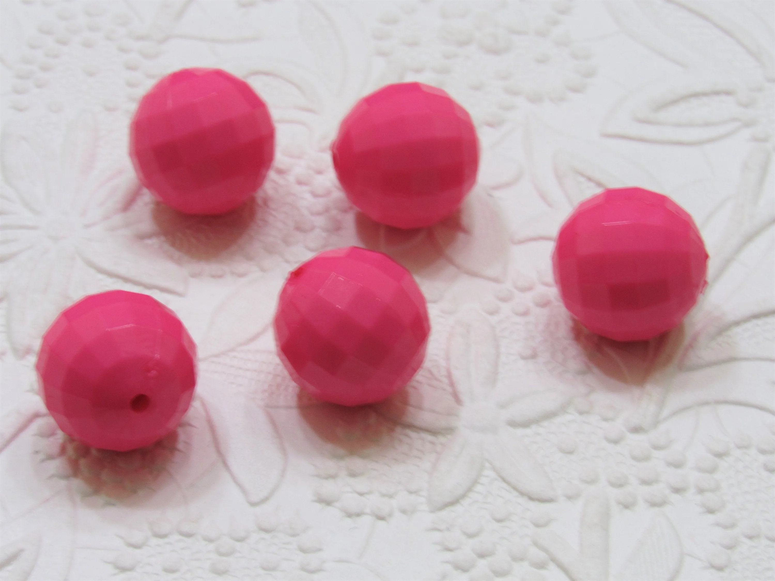 NEW 20 Faceted Hot Pink Disco Bubblegum Bead, Chunky Beads, Chunky Round Acrylic Beads, Chunky Bead Supply, Bubblegum Necklace Supply Beads