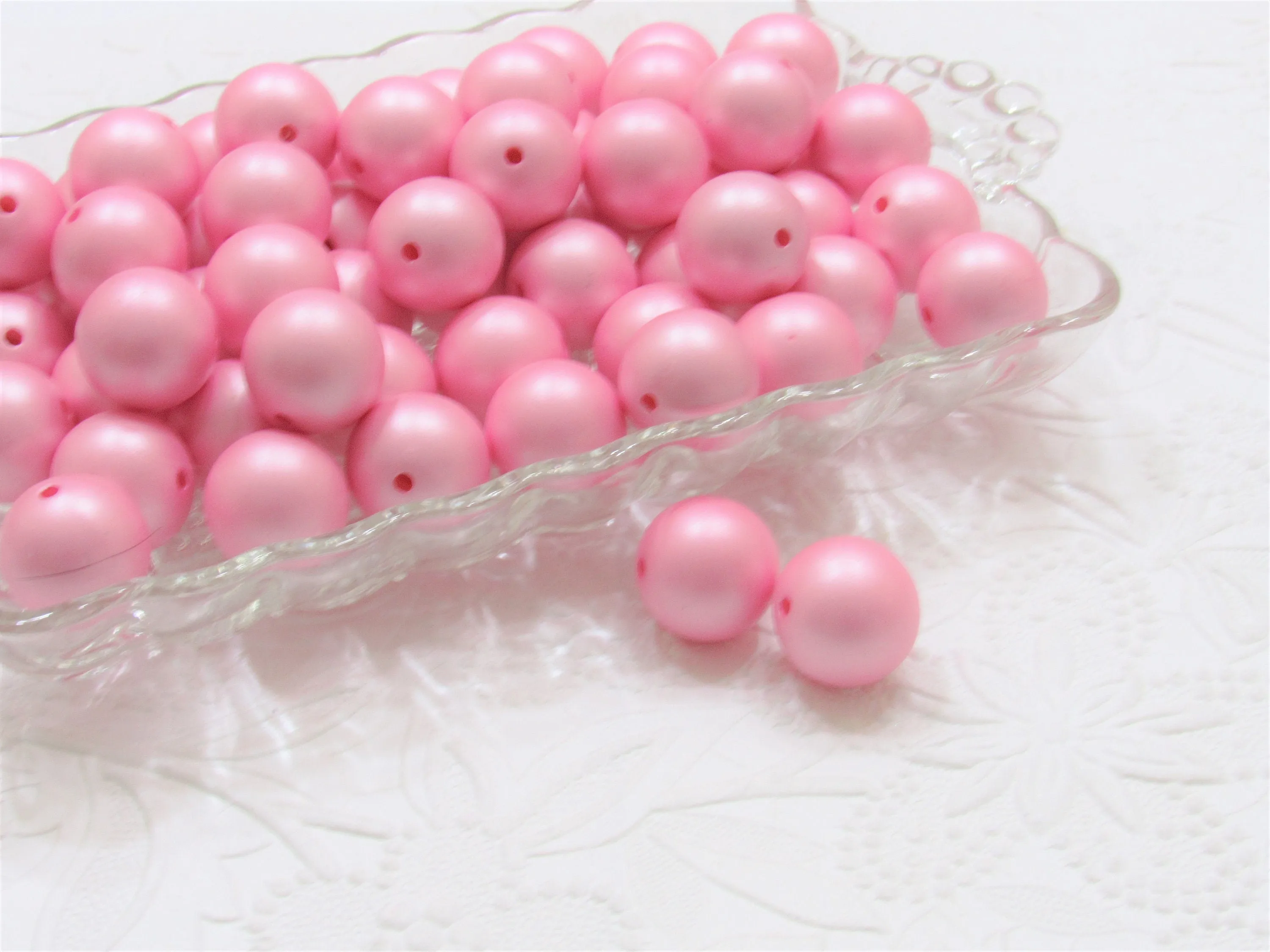 NEW 20mm Matte Pink Pearls,  Bubblegum Beads, Chunky Gumball Beads,  Matte Pearls, Acrylic  Beads, Chunky Pearl