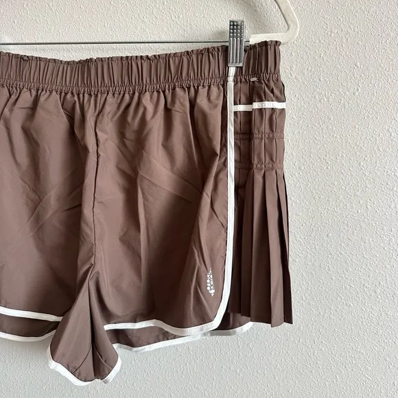 NEW Free People Easy Tiger Side Pleat Shorts Size Large