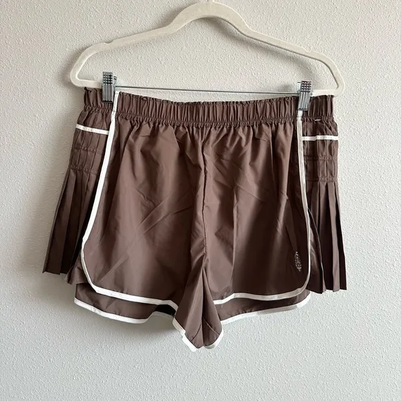 NEW Free People Easy Tiger Side Pleat Shorts Size Large
