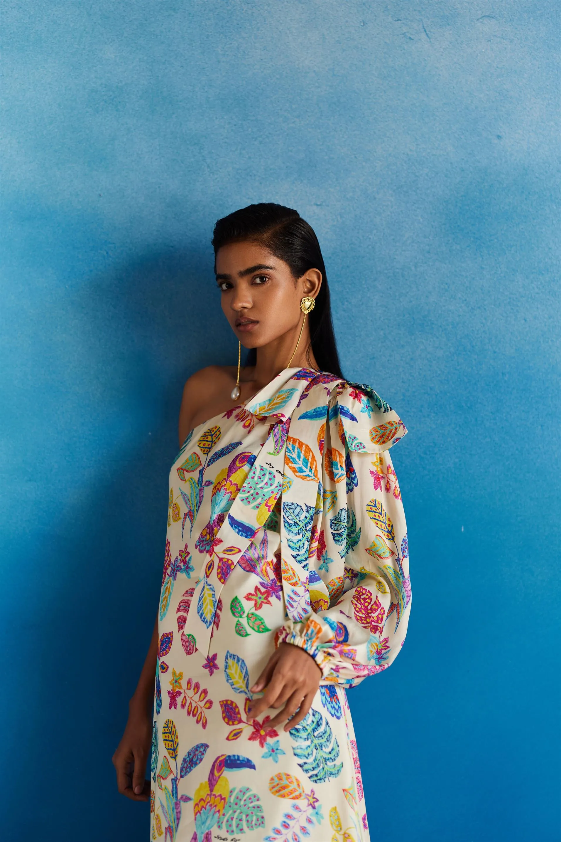 New Season Summer to Fall 2024-Dress Amazon One Shoulder Vegan Silk Beige Multi Color Bird Print-Studio Rigu-Fashion Edit Amazonico
