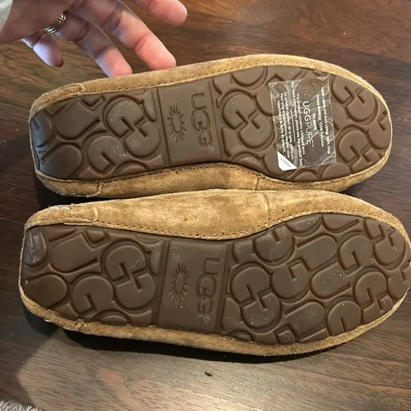 New Ugg Kids Ascot Slipper