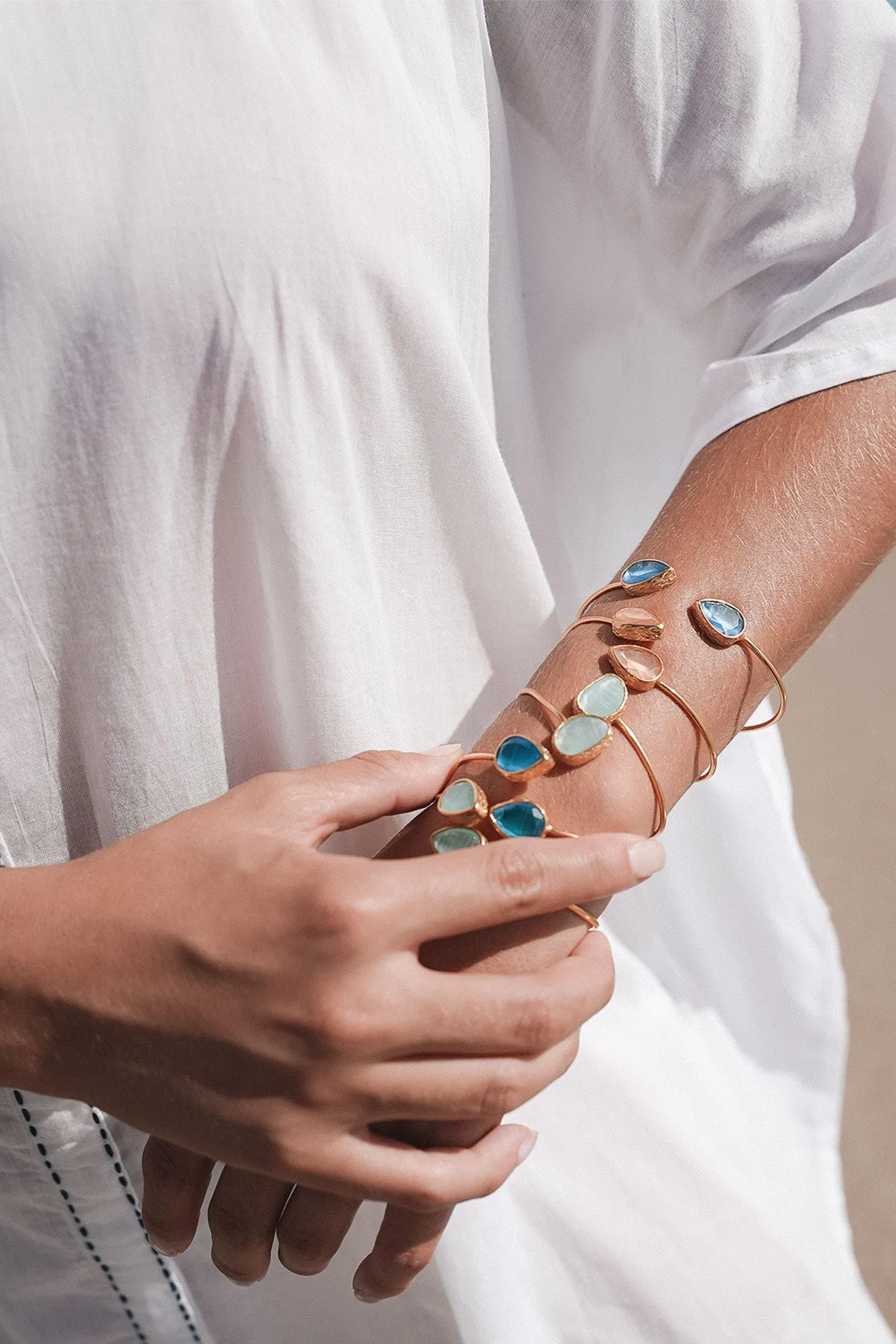 Nika (Cat Eye Stone Blue)