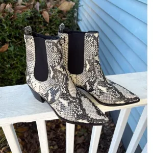 Paige Willa Snake Booties EUC Size 7
