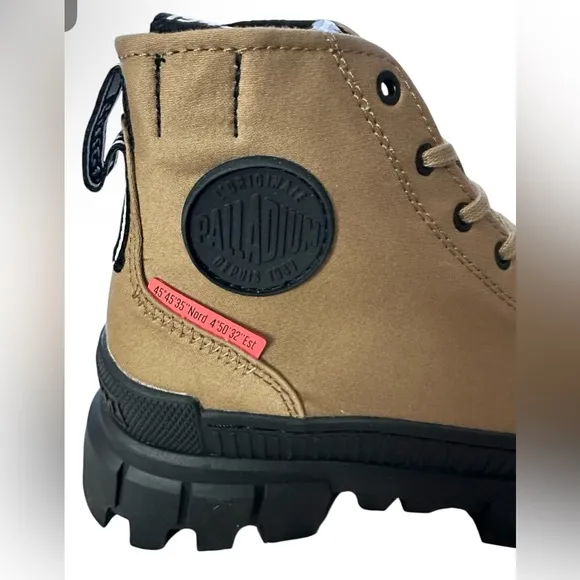PALLADIUM Revolt Hi TX Womens’s Size 7 EU 38 Olive New Box Girlhoodcore Gorpcore