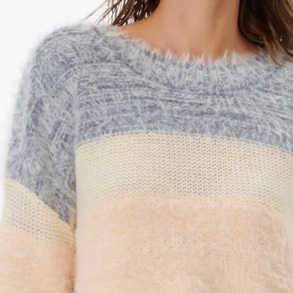 Rip Curl Fuzzy Oversized  Sweater MEDIUM Lambs Wool Boxy Balloon Sleeves $80 NEW