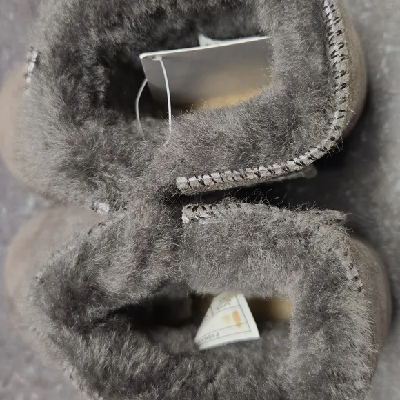UGG Gray Suede Baby Booties Large 6/7 18-24 Mos