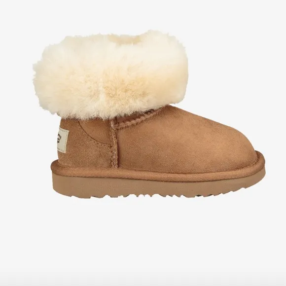 UGG T- Classic II chestnut brown. Toddler size 6. Great condition!