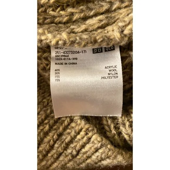 UNIQLO Wool Sweater Size S