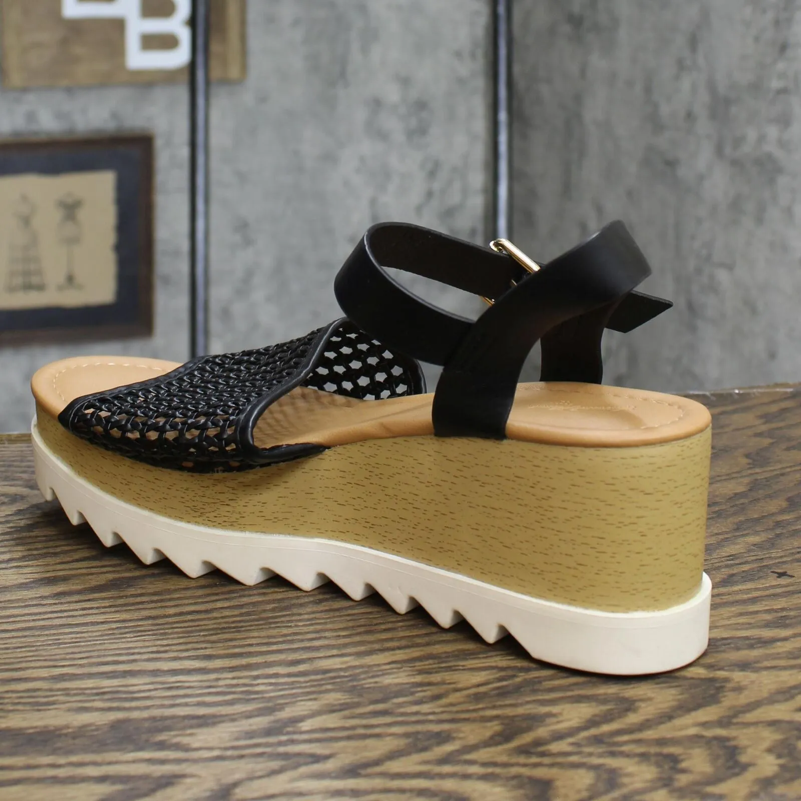 Universal Thread Women's Alba Platform Heels Black 11