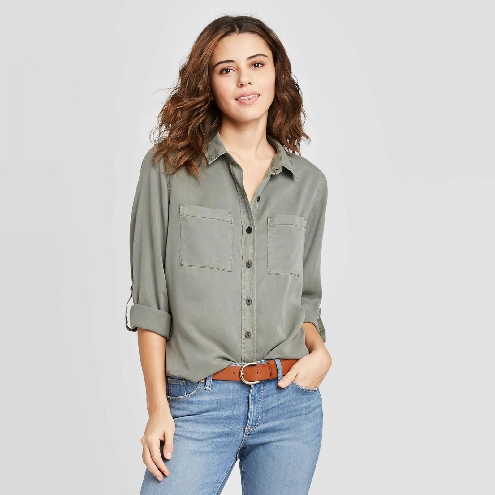 Universal Thread Women's Long Sleeve Button-Down Shirt 563920
