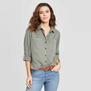 Universal Thread Women's Long Sleeve Button-Down Shirt 563920