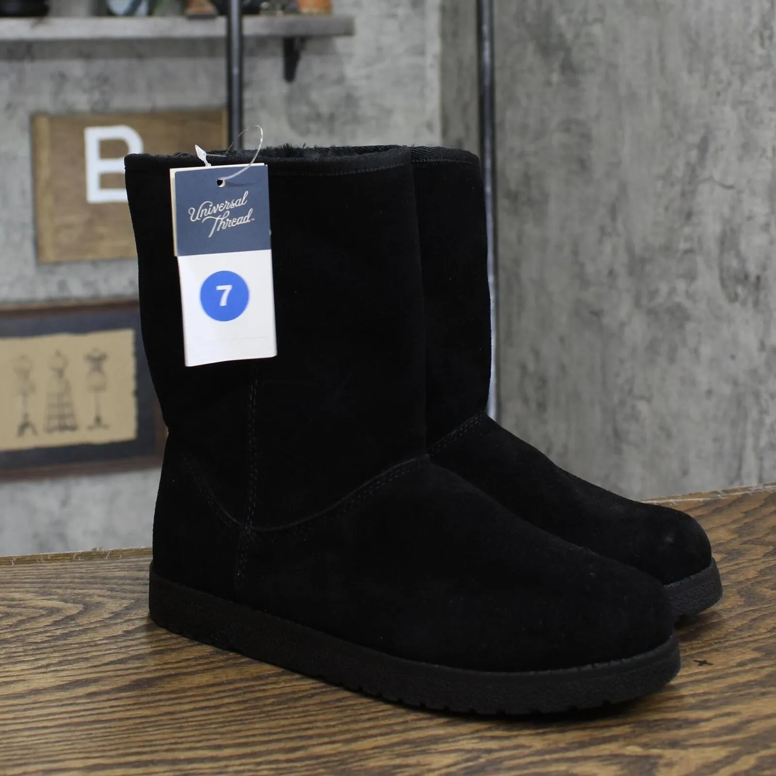 Universal Thread Women's Soph Shearling Style Boots 88375490 Black 7M