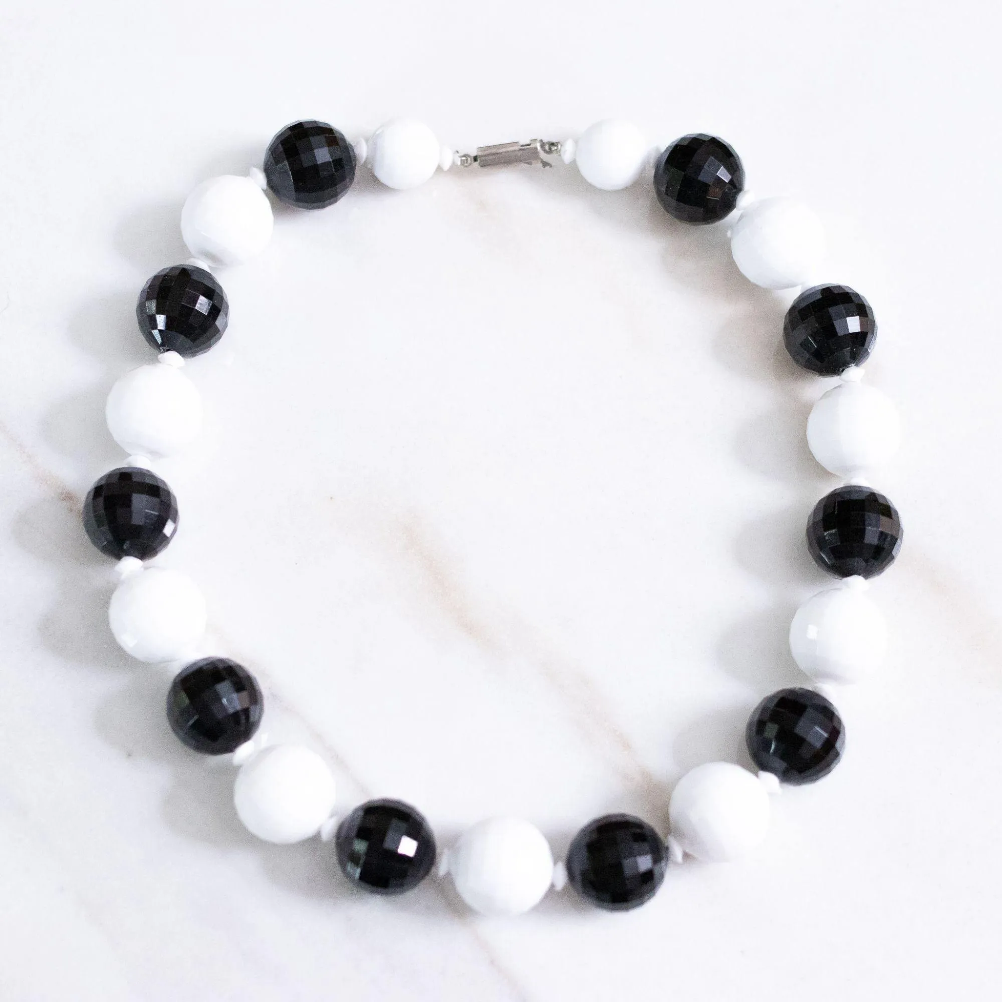 Vintage Chunky Faceted Black and White Lucite Beaded Necklace