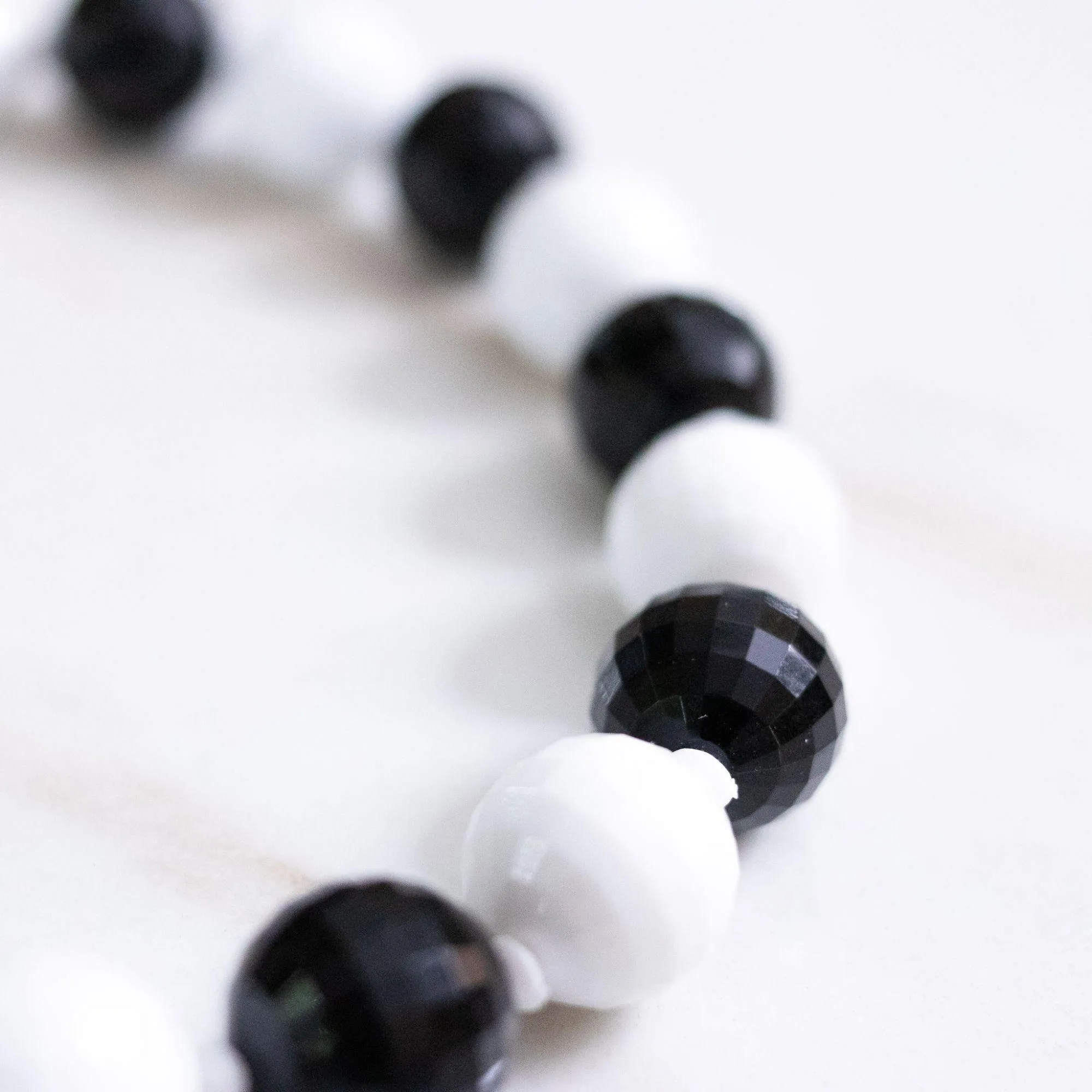 Vintage Chunky Faceted Black and White Lucite Beaded Necklace